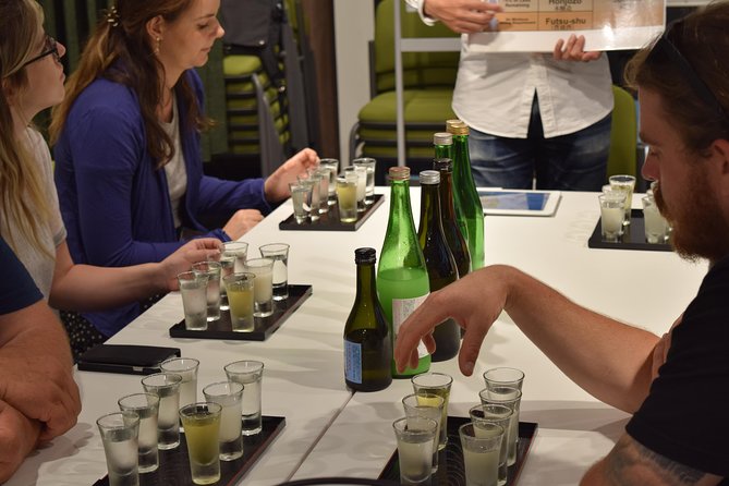 1.5-Hour Kyoto Insider Sake Experience with 7 Tastings & Pairings - Seven pours that help you find your style