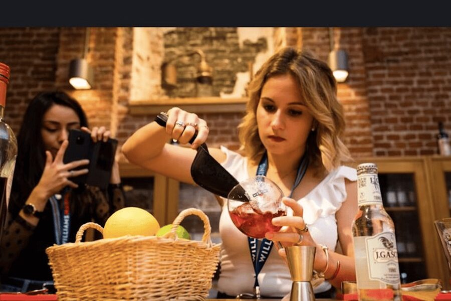 #1 Benidorm Club Crawl with Free Drinks & VIP Entry - Key points before you book