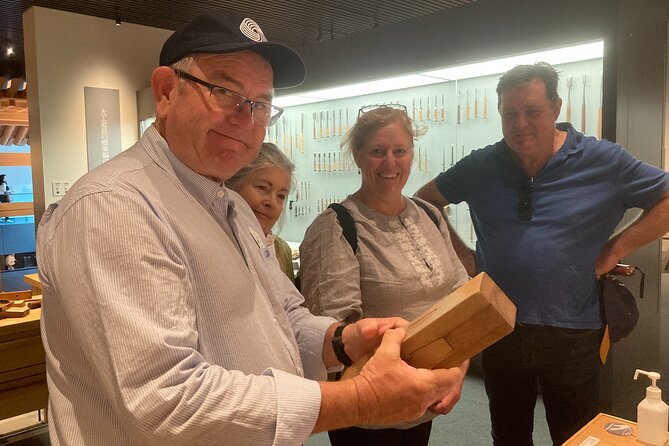 1-Day Kobe Highlights Tour including Sake Tasting - Japanese craftsmanship at the Takenaka museum