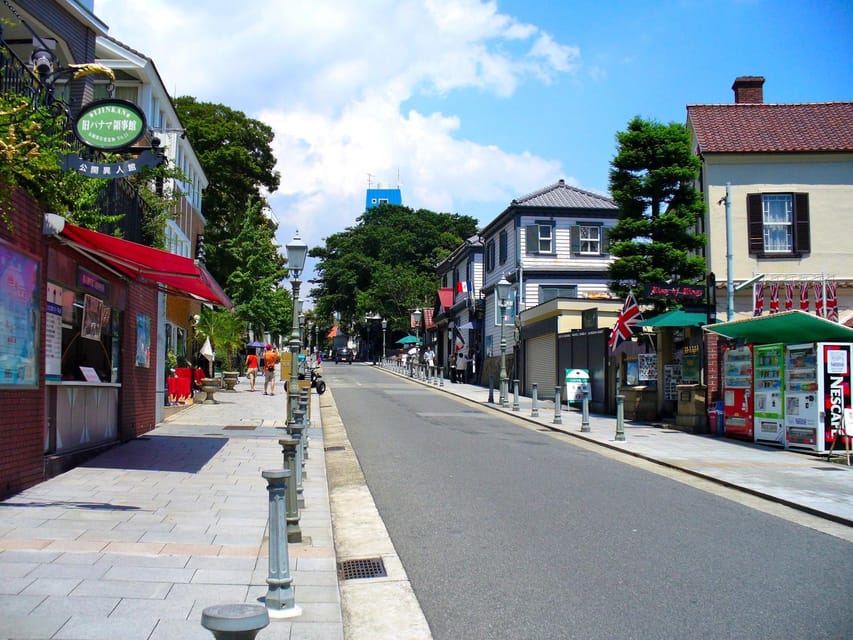 1-Day Walking Tour around Kobe : Mountains, Sea and Sake - Starting at Shin-Kobe and rising to the herb gardens