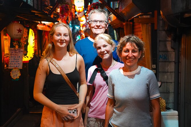 [1 Group Only] Osaka Street Food Tour for Family - Five local eateries, with the guide doing the ordering work