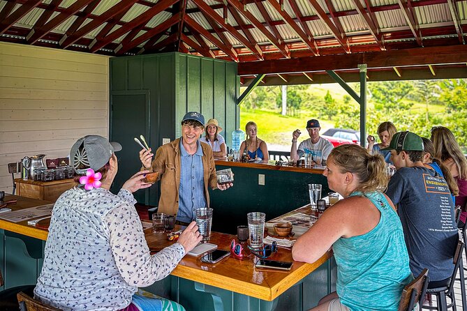 10 Bar Hawaiian Craft Chocolate Tasting Experience - Why the open-air tasting room matters