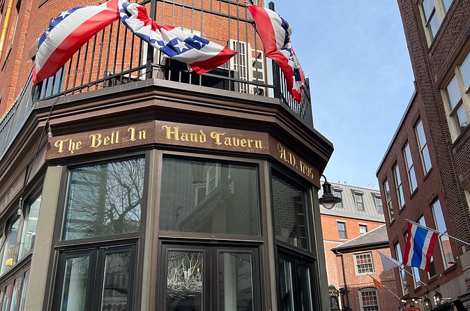2 Hour Historic Pub Crawl in Boston - Finishing at the Bell in Hand