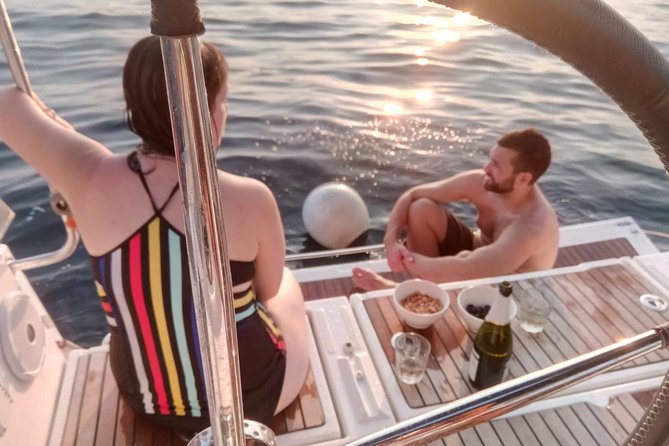 2-Hour Sailing Tour in Barcelona with Open Bar & Snacks - Drinks, snacks, and the open-bar promise