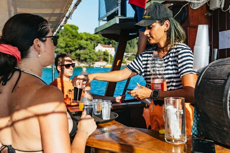 3hours Dolphin Sunset watching with unlimited drinks +dinner - Is $53 a Fair Price?