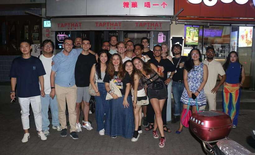 4-Hour Shanghai Pub Crawl (bars & nightclub hopping) - Key points before you book