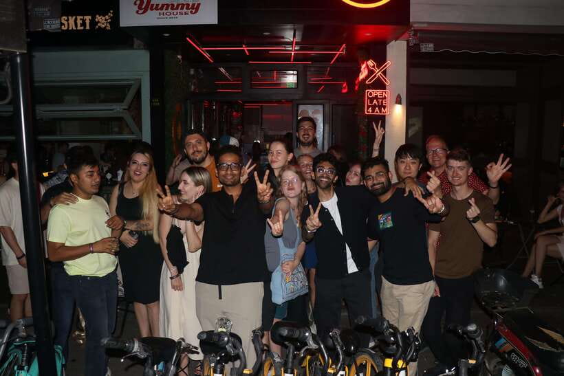 4-Hour Shanghai Pub Crawl (bars & nightclub hopping) - Starting at Side Bar on Maoming South Road
