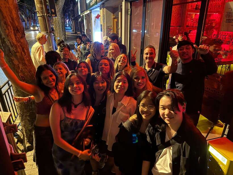 4-Hour Shanghai Pub Crawl (bars & nightclub hopping) - Two cocktail bars with different moods