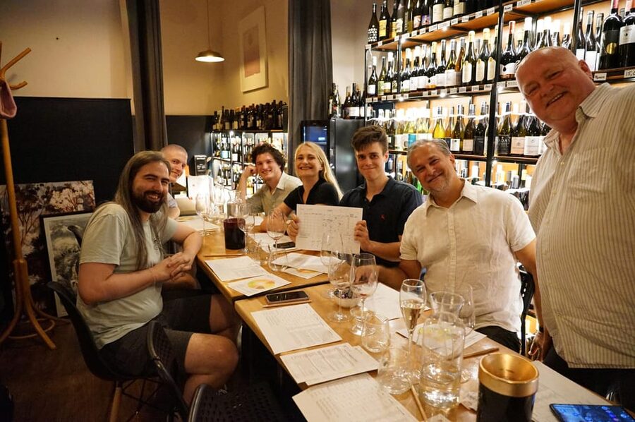 8-Tier Hungarian Wine Tasting in a Cozy Downtown Wine Bar - Who should book this Budapest wine evening?