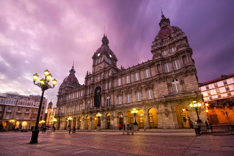 A Coruña: Private Walking Tour with Beer or Wine - What $53 per person gets you