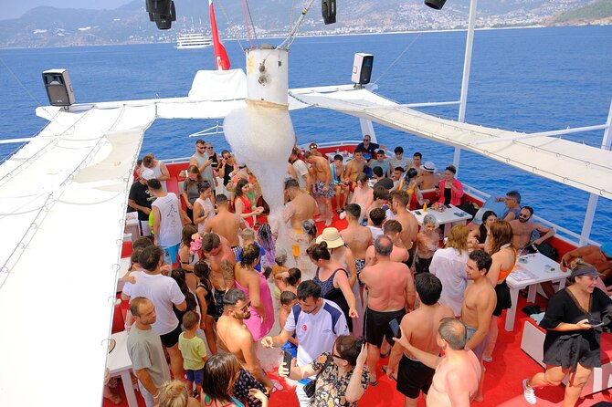 Alanya Boat Trip w/Unlimited Drinks & Lunch (Free Hotel Transfer) - Devil’s Cave and the return along the coast