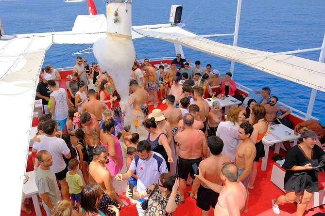 Alanya Boat Trip With Lunch, Unlimited Drinks & Hotel Pickup - Music and the foam party on the way back