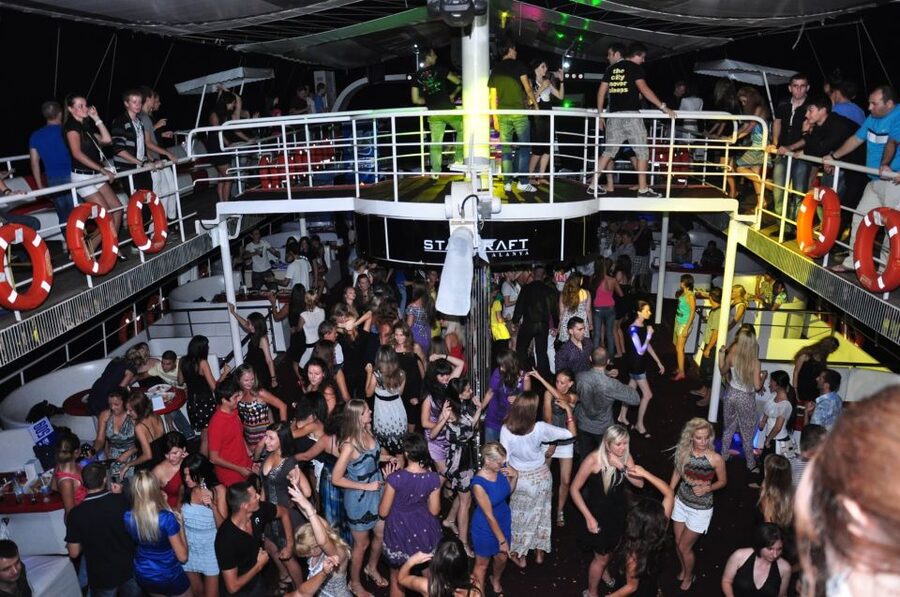 Alanya: Disco Boat Tour with Foam Party and Unlimited Drinks - Key points to know before booking