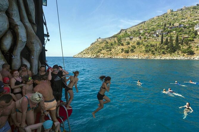 Alanya Pirate Boat Trip With Unlimited Drinks & Lunch - Who will enjoy this boat trip most?