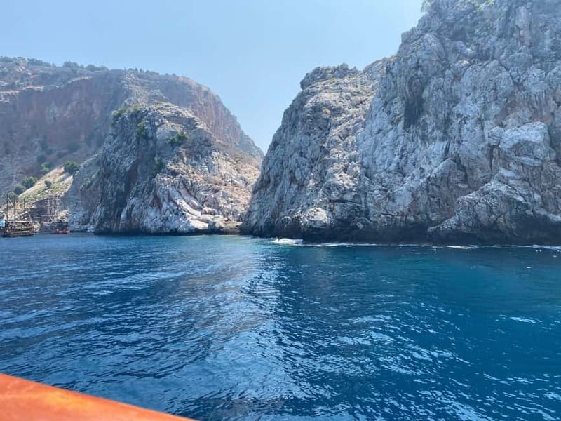 Alanya: Pirate Boat with Pickup, Lunch, & Unlimited Drinks - Setting sail from Alanya port