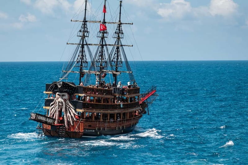 Alanya: Pirate Boat with Transfer, Lunch & Unlimited Drinks - Key points before you book