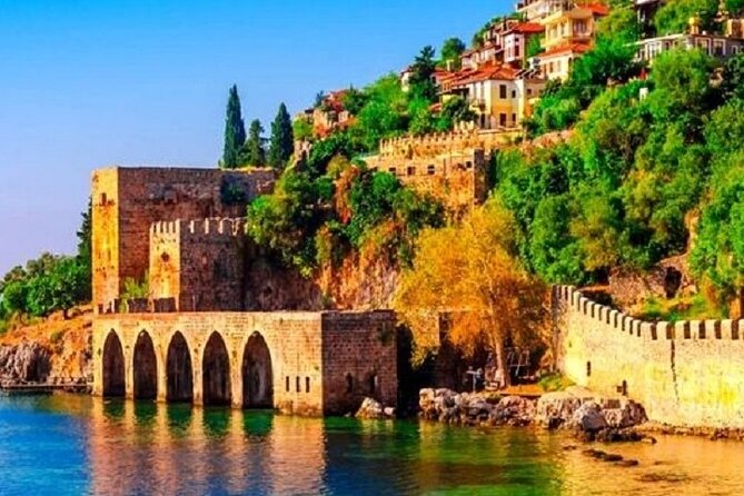 Alanya : Pirate Party Boat Trip w/ Transfer Lunch and Soft Drinks - Lunch, soft drinks, and a break from the sun