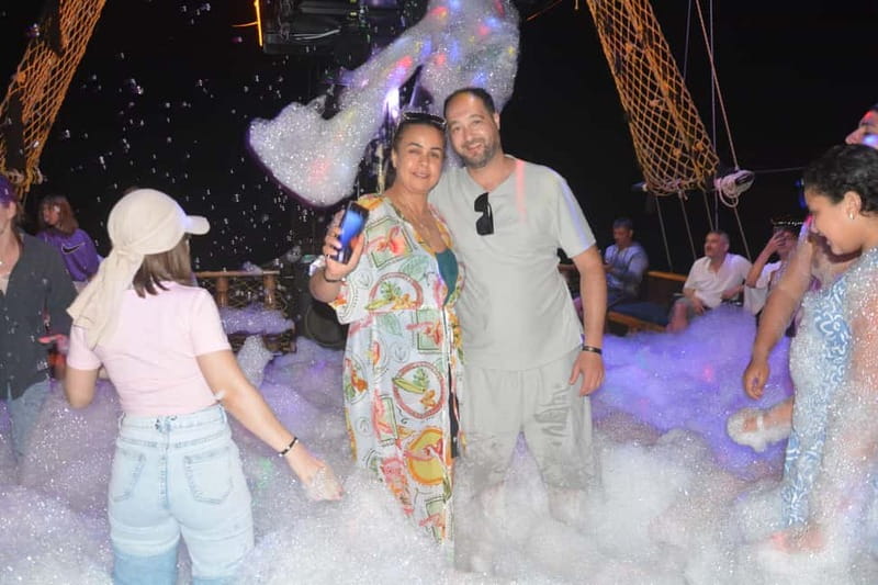 Alanya: Sunset Party Boat w/ Dinner & Unlimited Drinks - What the $29 price actually gets you