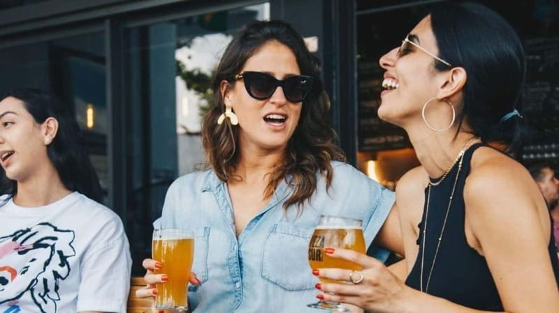 Albufeira: 5 Bars and 1 Nightclub Pub Crawl with Free Shots - Starting at Reno’s Bar with Cristiano