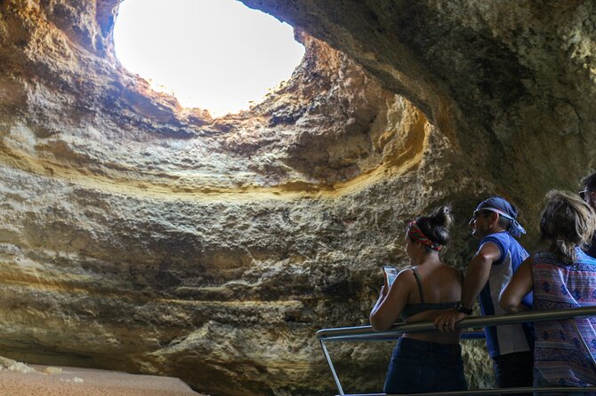 Albufeira: 6-Hour Sunset Dinner Catamaran Cruise with Open Bar - What to bring and how to prepare