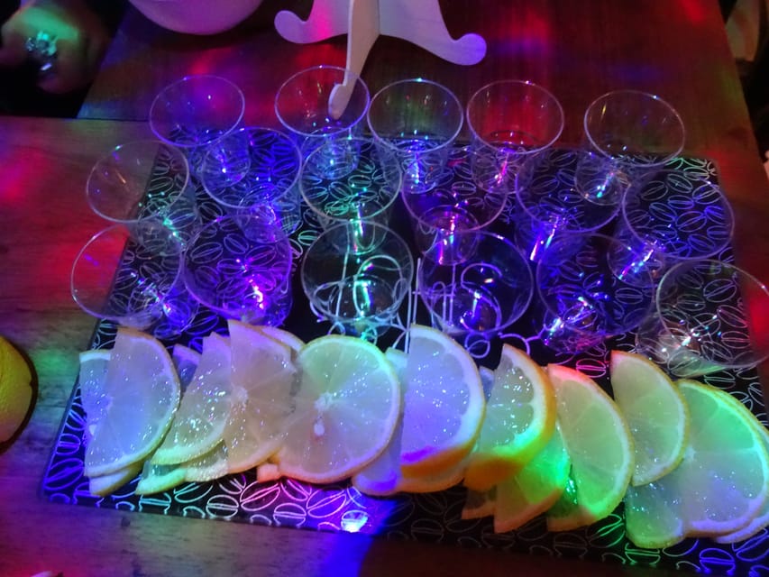 Alicante: Guided Pub Crawl with Shots and Beer - Who Will Enjoy This Most