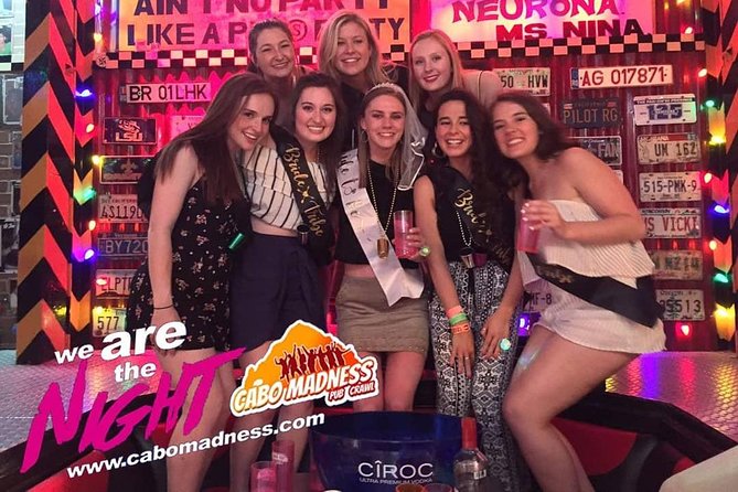 All you can drink- Club Crawl Los Cabos - Starting at El Squid Roe at 9:45 p.m.