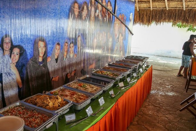 Amazing tour to the beauty Isla Mujeres with Snorkel and open bar - Drinks, music, and the party atmosphere