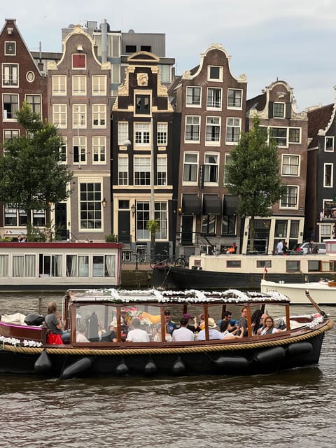 Amsterdam: Boat Tour with Optional Unlimited Drinks - FAQ