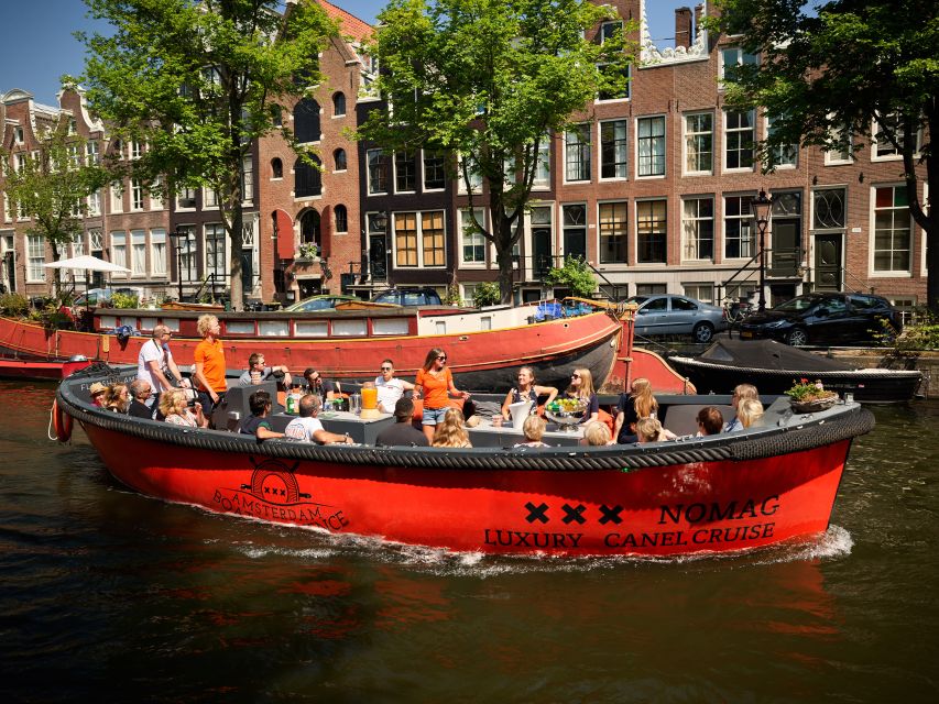 Amsterdam: Canal Belt Private Beer Boat Tour - Who should book this boat