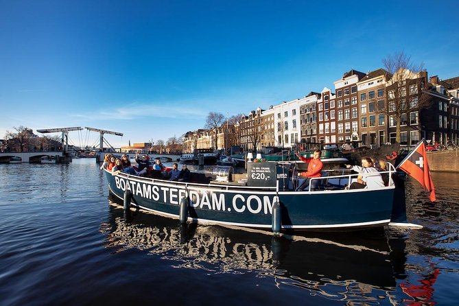 Amsterdam Canal Cruise With Live Guide and Unlimited Drinks - Why Amsterdam’s canals are worth seeing from a boat
