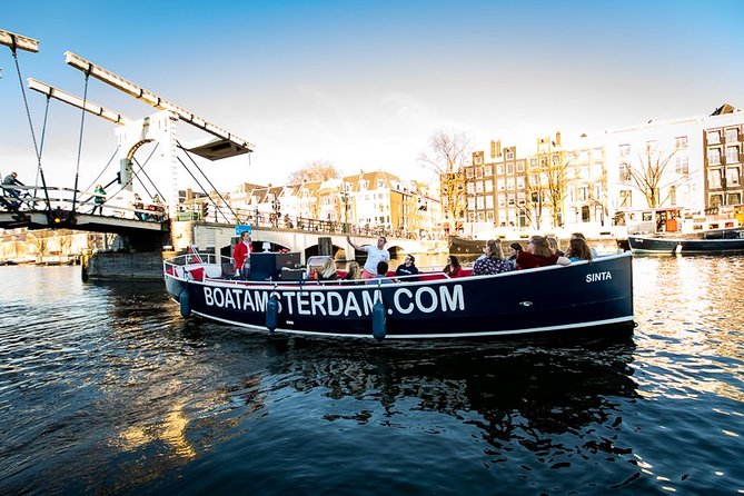 Amsterdam Canal Cruise With Live Guide and Unlimited Drinks - Magere Brug and the eastern canals