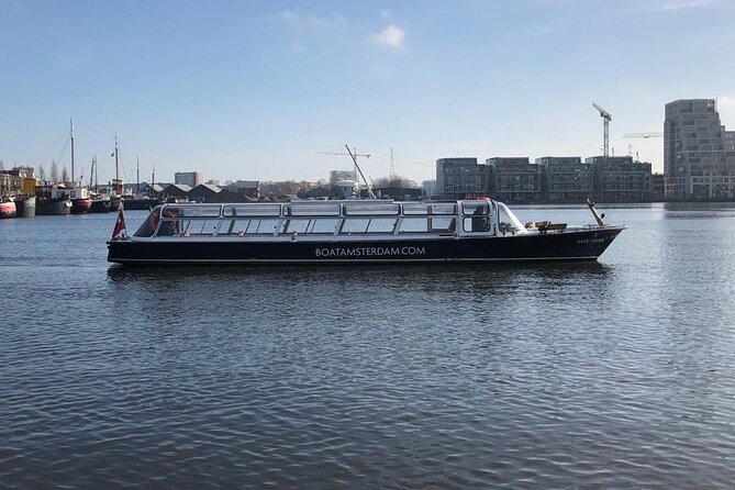 Amsterdam Classic Canal Cruise with Live Guide and Open Bar - The route begins on the Amstel River