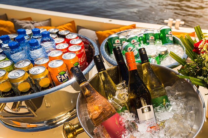 Amsterdam Classic Saloon Boat Canal Cruise with Live Guide - The Seven Bridges after Thorbecke Bridge