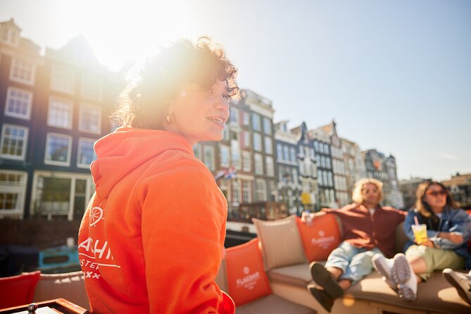 Amsterdam Classic Saloon Boat Canal Cruise with Live Guide - Tilted houses and Amsterdam’s wooden foundations