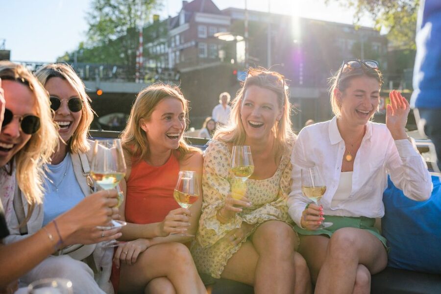 Amsterdam: Covered Canal Booze Cruise with Unlimited Drinks - FAQ