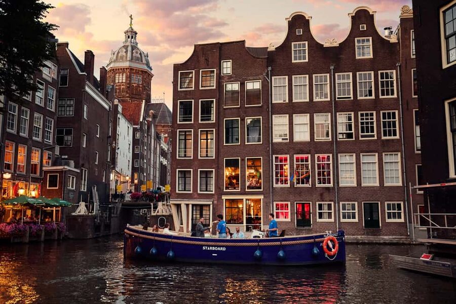 Amsterdam: Cozy Evening Canal Cruise With Open Bar Option - The Jordaan and Prinsengracht from the water