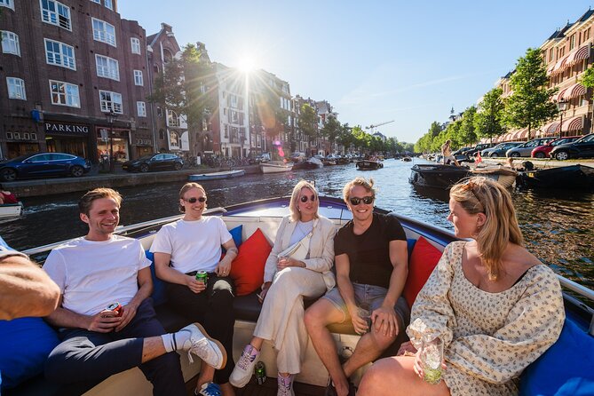 Amsterdam: German-speaking boat trip with bar on board - What the electric open boat changes