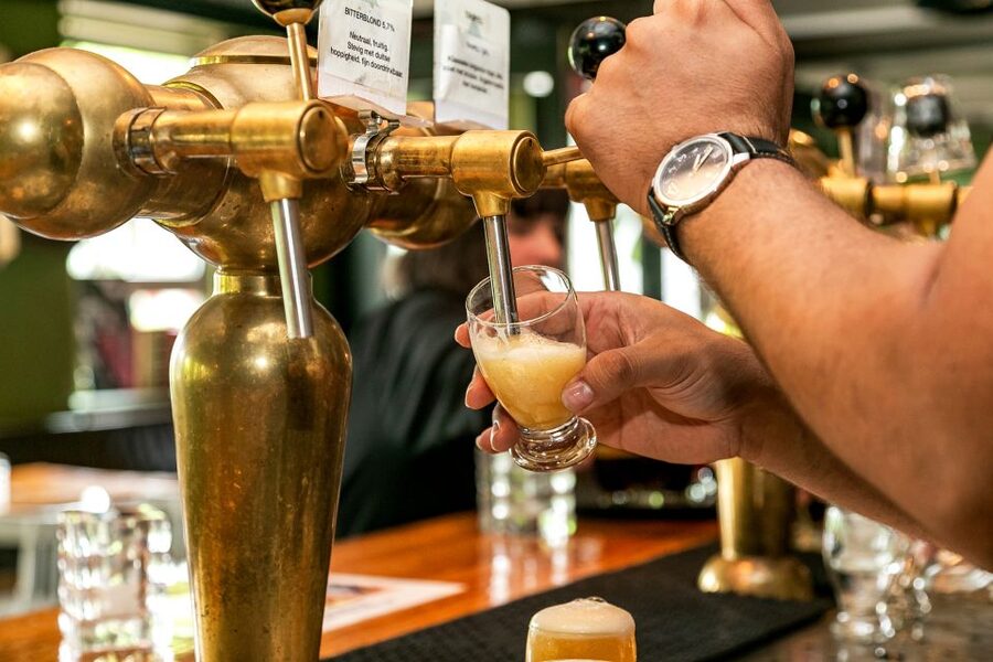 Amsterdam: Guided Craft Beer Brewery Bus Tour with Tastings - The first ride sets the pace