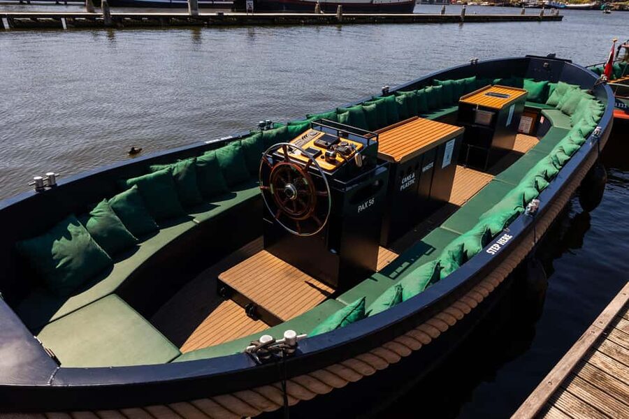 Amsterdam: Guided Open Boat Cruise Unlimited Drinks Option - Seven bridges, Thorbeckeplein, and the southern canals