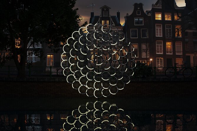 Amsterdam Light Festival Canal Cruise + Unlimited Drinks Option - Drinks, gluhwein, and the December 31 option
