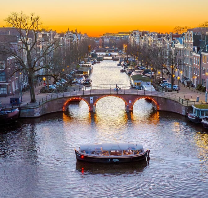 Amsterdam: Light Festival Heated Cruise & Unlimited Drinks! - Should you book the heated Light Festival cruise?