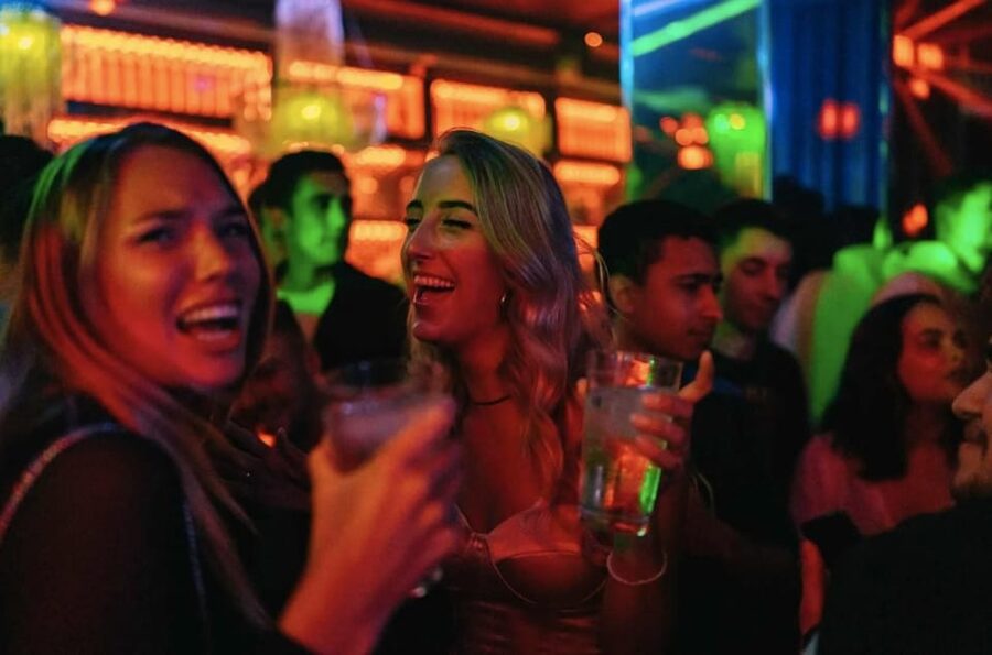 Amsterdam: Ludwig's Original Pub Crawl with VIP Club Entry - Key points before you book