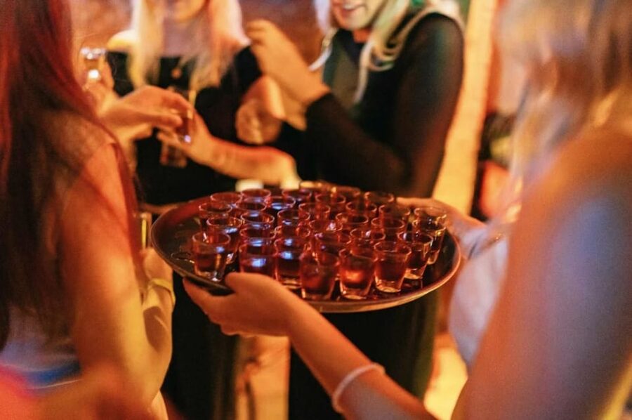 Amsterdam: Ludwig's Original Pub Crawl with VIP Club Entry - Five stops, changing moods, and a flexible route