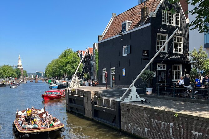 Amsterdam Luxury Boutique Boat tour with Unlimited Beer and Wine - The open bar, and the confusing extra charge