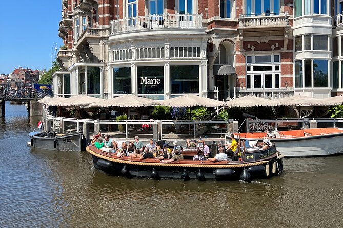 Amsterdam Luxury Boutique Boat tour with Unlimited Beer and Wine - Who will enjoy this canal cruise?