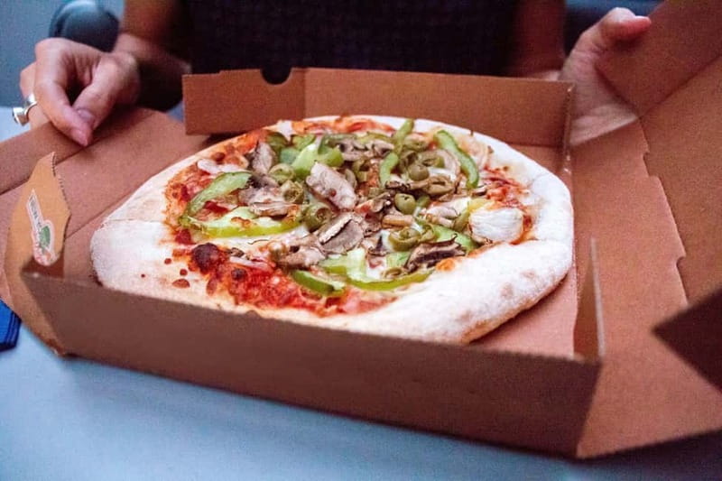Amsterdam: Original Pizza Dinner Cruise + Unlimited Drinks - Key points to know before you book