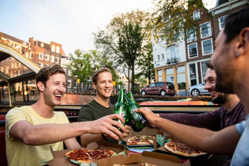 Amsterdam: Original Pizza Dinner Cruise + Unlimited Drinks - A simple dinner cruise from Damrak Pier 5