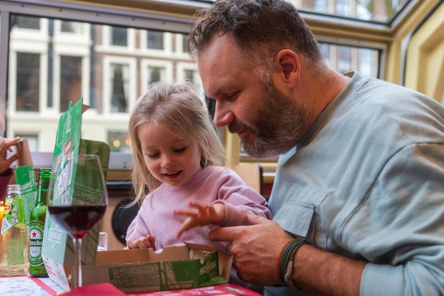 Amsterdam: Original Pizza Dinner Cruise + Unlimited Drinks - The UNESCO-listed Canal Belt from the water