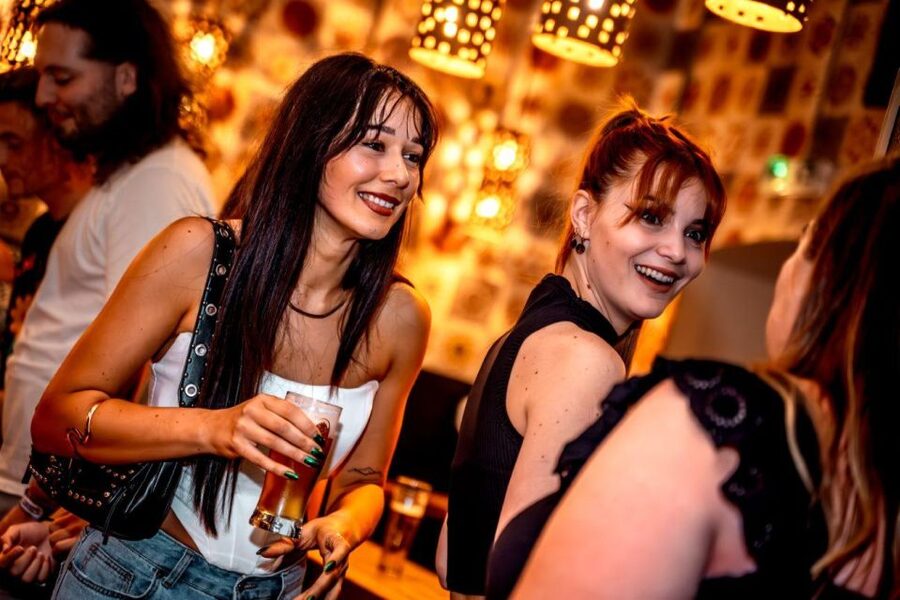 Amsterdam: Original Pub Crawl Party with VIP Entrance - Who will enjoy this, and who may not