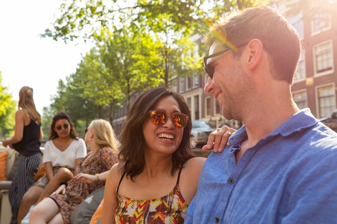 Amsterdam Private Boat Trip with Pizza and Unlimited Drinks - From Oude Kerk to the Jordaan